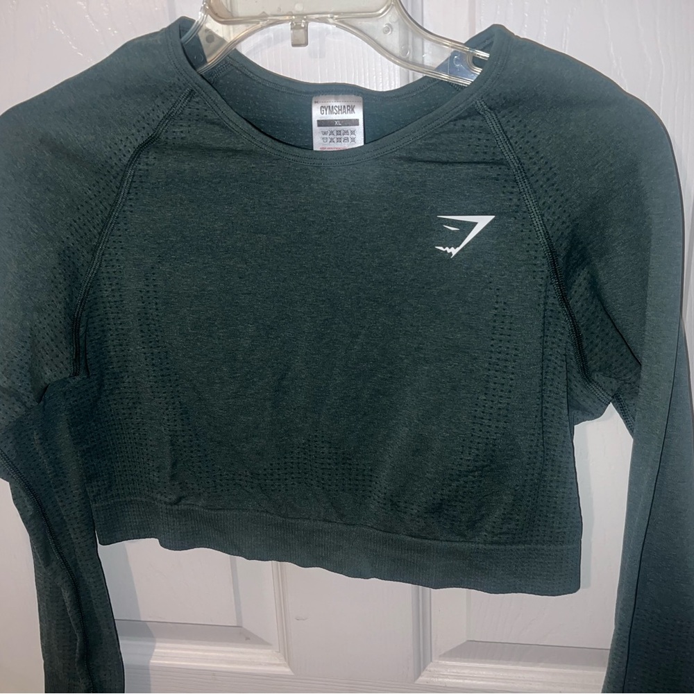 Gymshark long sleeve crop top